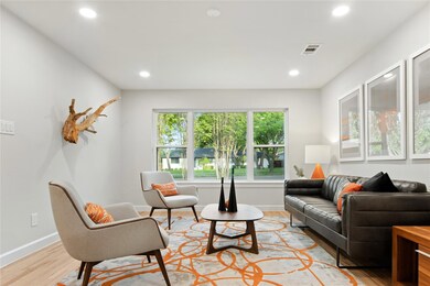 7239 E Mockingbird Ln, Dallas, TX 75214 - photo 5