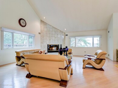 10 Jayhawk Way, Holmdel, NJ 07733 - photo 6