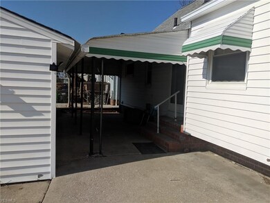 860 E 305th St, Willowick, OH 44095 - photo 6