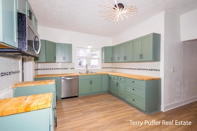 643 Evanston Ave, Muskegon, MI 49442 - photo 4