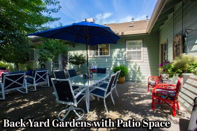 2590 Meadow Creek Dr unit 3, Medford, OR 97504 - photo 4