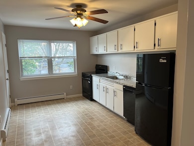 114 Colonial Cir unit C, Chicopee, MA 01020 - photo 2