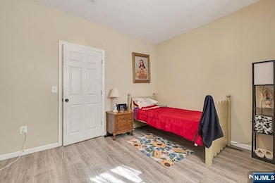 321 N Grove St, East Orange, NJ 07017 - photo 6