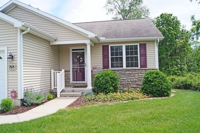 2525 Arbor Forest Dr unit 16, Lansing, MI 48910 - photo 2