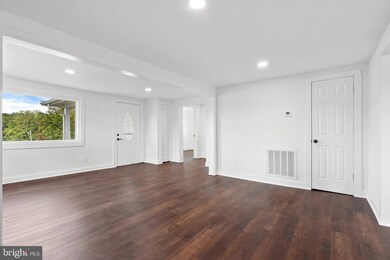 21189 Gibsons Ln, Lignum, VA 22726 - photo 7