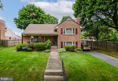 1613 Dauphin Ave, Reading, PA 19610 - photo 2