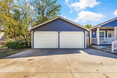 3147 Sagittarius Ln, Granbury, TX 76049 - photo 4