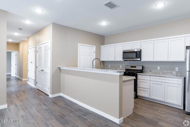 9779 Mccombs St unit B8, El Paso, TX 79924 - photo 3