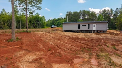 1853 Hill River Rd, Hiddenite, NC 28636 - photo 7