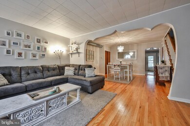 151 Carson St, Philadelphia, PA 19127 - photo 4