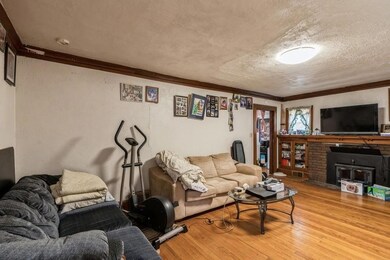 1701 12th St, Des Moines, IA 50314 - photo 3