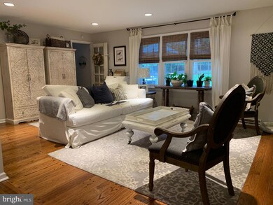 8 Pendleton Dr, Cherry Hill, NJ 08003 - photo 4