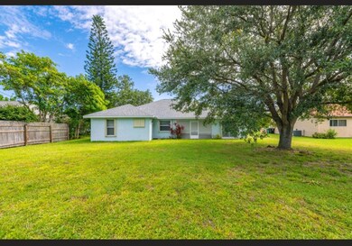 2826 SW Ann Arbor Rd, Port Saint Lucie, FL 34953 - photo 7