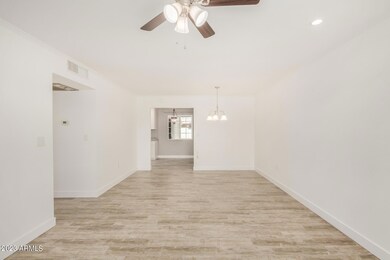 13870 N Newcastle Dr, Sun City, AZ 85351 - photo 6