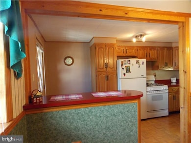 363 Westpark Ln, Clifton Heights, PA 19018 - photo 7