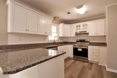 204 Valencia Cir, Centerville, GA 31028 - photo 4