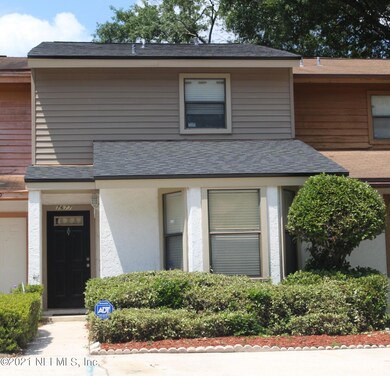 7677 Jana Ln S, Jacksonville, FL 32210 - photo 2