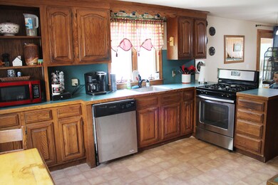 11 Meade Ln, Bridgton, ME 04009 - photo 4