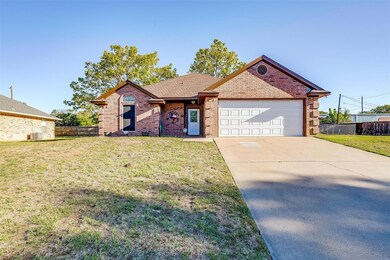 1611 Patti Place, Weatherford, TX 76086 - photo 2