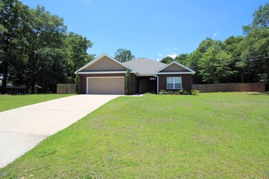 5702 Reinke Drive Crestview_ Front View