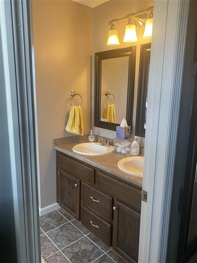 1217 Candlwyck Dr, Warner Robins, GA 31088 - photo 7