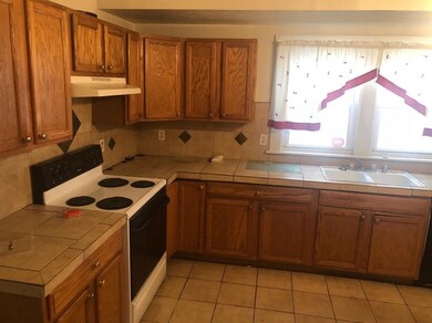 135 W 66th St, Cincinnati, OH 45216 - photo 5