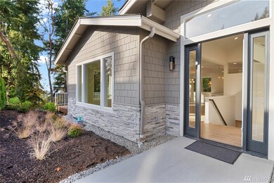 7237 Soundview Ln, Edmonds, WA 98026 - photo 2