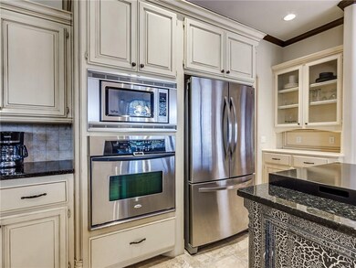 1300 Denver Cir, Moore, OK 73160 - photo 6