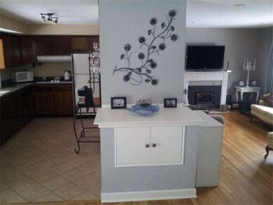 11 Holiday Dr, Fairhaven, MA 02719 - photo 3