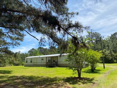 1071 Pinecrest Dr, McComb, MS 39648 - photo 2