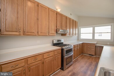 2908 Page Dr, Dundalk, MD 21222 - photo 4