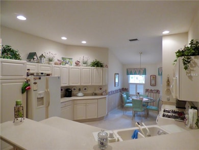 7318 SE 172nd Legacy Ln, The Villages, FL 32162 - photo 2