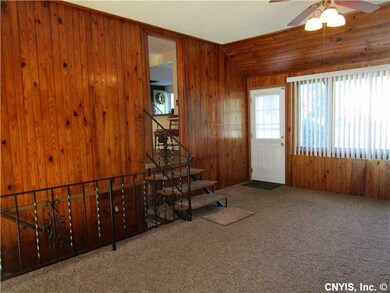 Family Room. Huge family room with gorgeous tongue