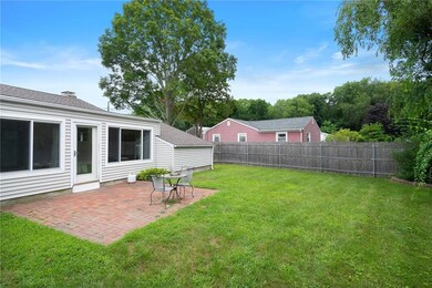 Back yard space, perfect for entertaining