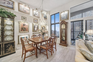 Loring Green West unit 1701, Minneapolis, MN 55403 - photo 3