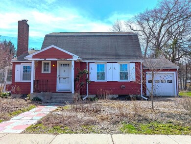 314 Mackenzie Ave, Holyoke, MA 01040 - photo 2