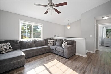 1905 E 25th St, Des Moines, IA 50317 - photo 4