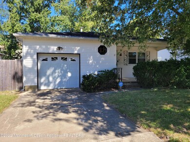 Welcome to 5 Lake spring Ct.