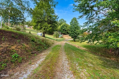 1009 Franklin Ln, Sevierville, TN 37876 - photo 6