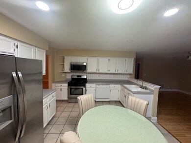 426 Thunder Ridge, Lake In the Hills, IL 60156 - photo 7