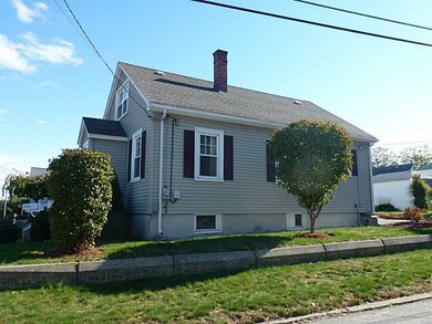 98 Vivian Ave, Pawtucket, RI 02860 - photo 2