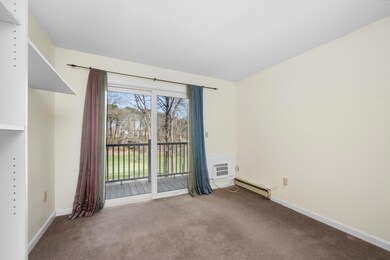 101 Fletcher - Interior