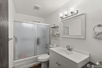 18816 Mountain View Dr E unit F, Bonney Lake, WA 98391 - photo 7