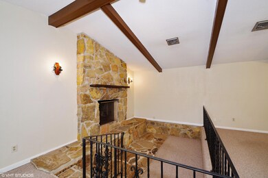 04_91JenniferCir_3_FamilyRoom_HiRes