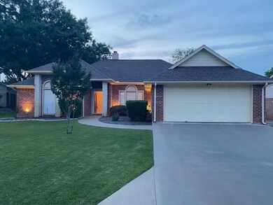 5612 Cuero Dr, Granbury, TX 76049 - photo 2