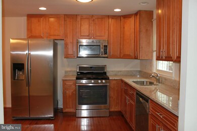 3066 White Birch Ct, Fairfax, VA 22031 - photo 2