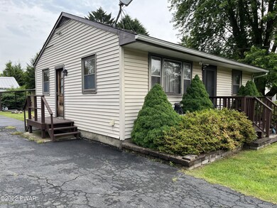 121 Maple Ave, Matamoras, PA 18336 - photo 4