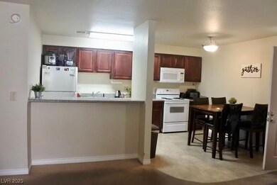 5009 Indian River Dr unit 154, Las Vegas, NV 89103 - photo 4