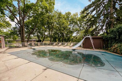 Inground pool