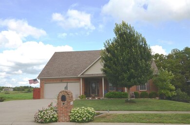 429 Cresthill Dr, Harrodsburg, KY 40330 - photo 2